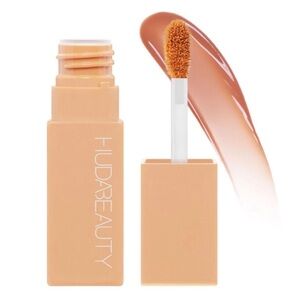 💕🦄Huda Beauty Peachy Kiss Lip Blush
